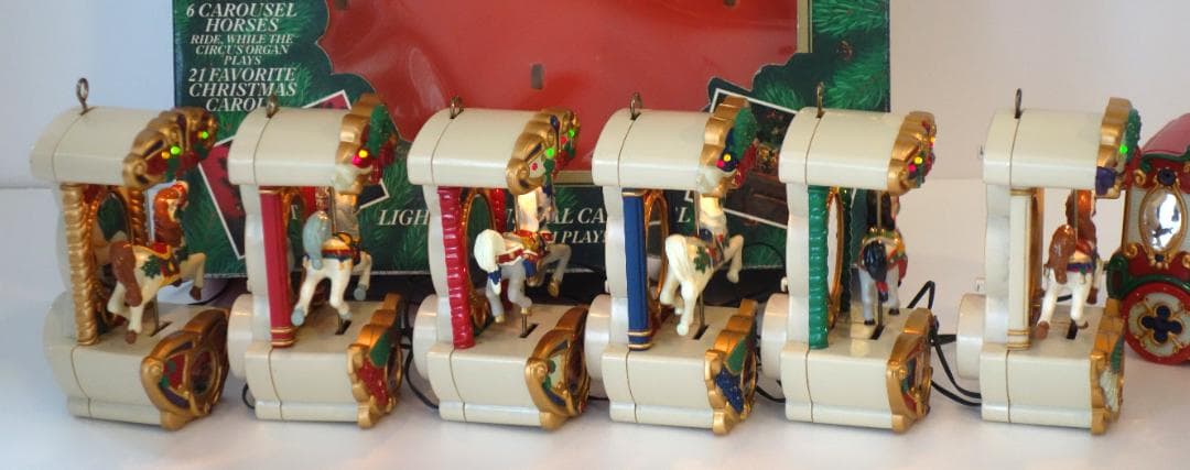 ミスタークリスマス　Mr. Christmas　ホリデーカルーセル