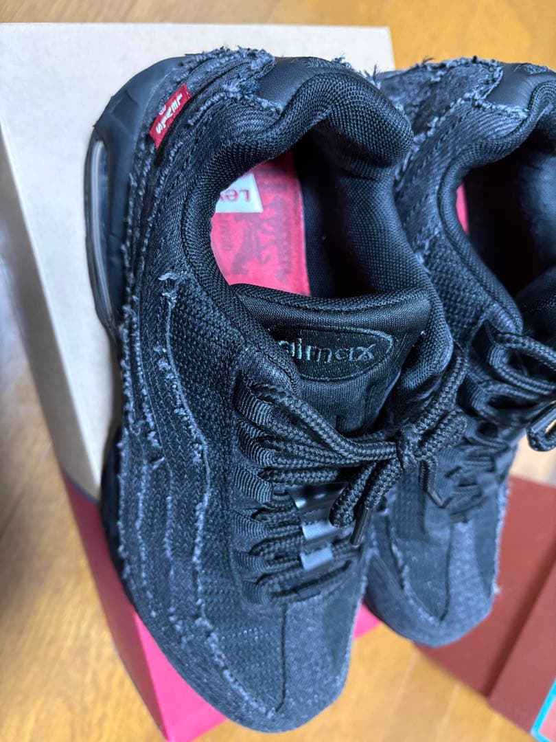 Levi's x Nike Air Max 95 ブラック
