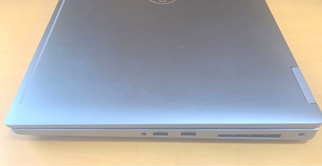 美品超高性能DELL7740 Xeon 4K 2TB 64GBオフィス2024