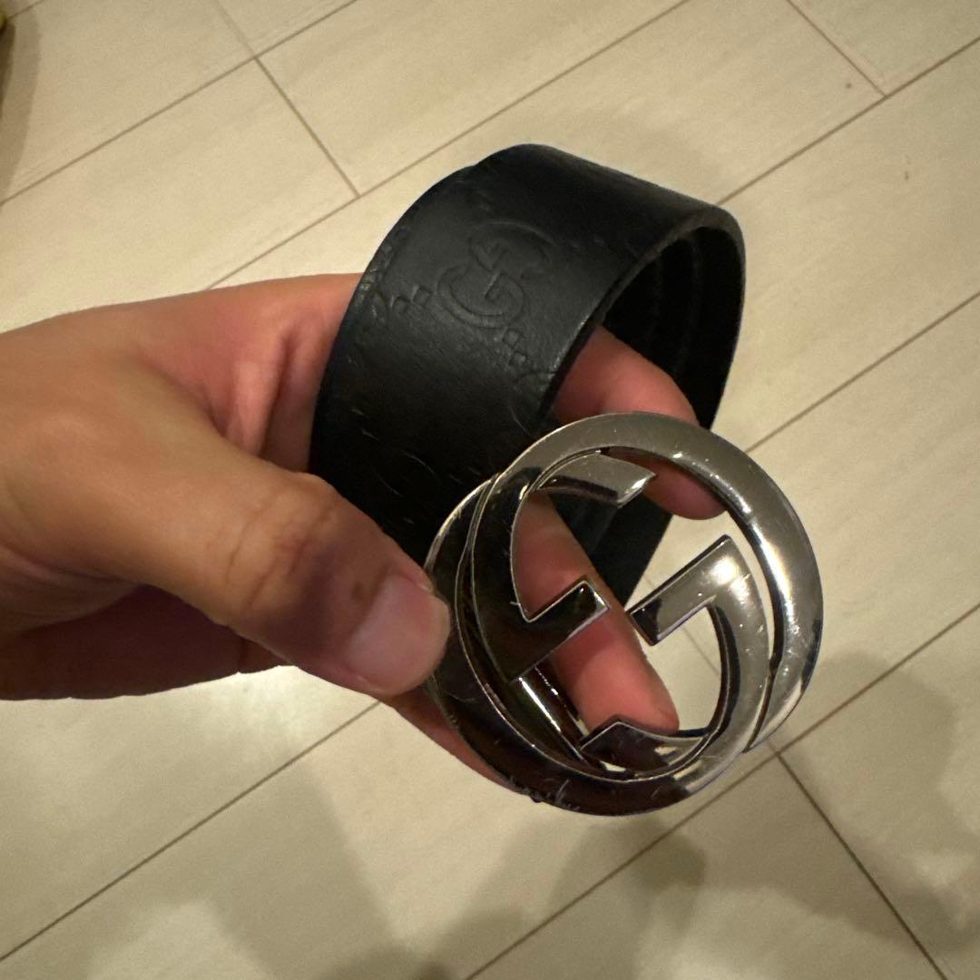Gucci ブラックレザーベルト ダブルGロゴ