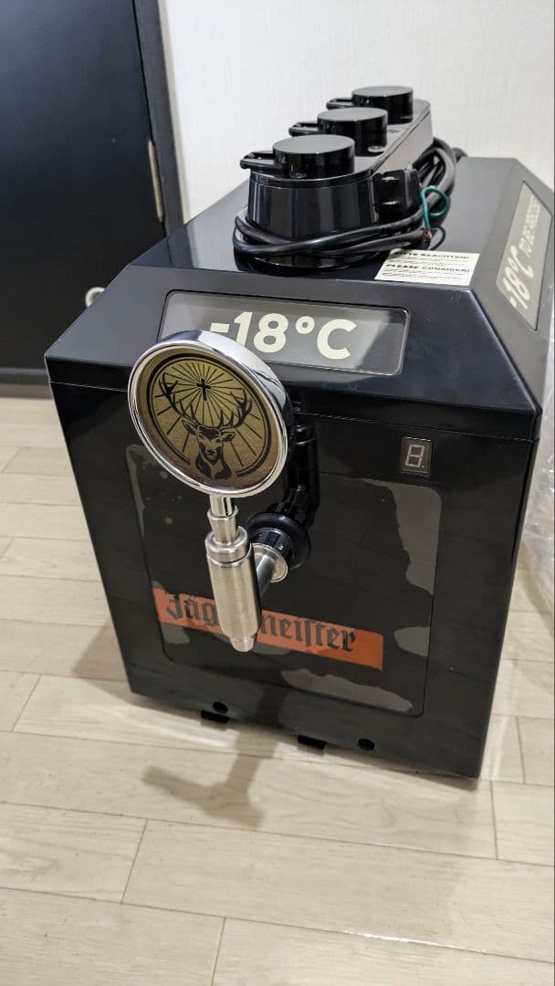 イエガーマイスター3ボトルタップマシーン