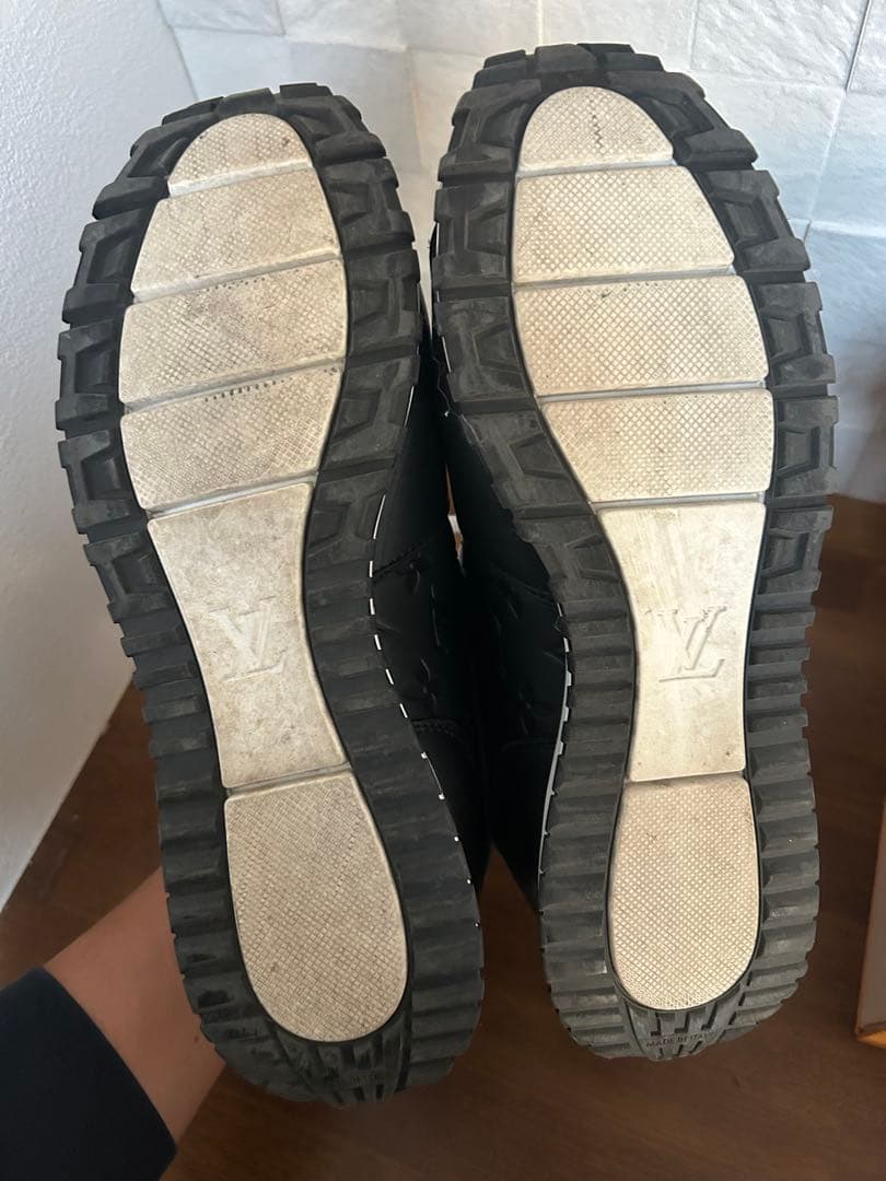 たろうLOUIS VUITTON ブラック スニーカー　ランウェイ