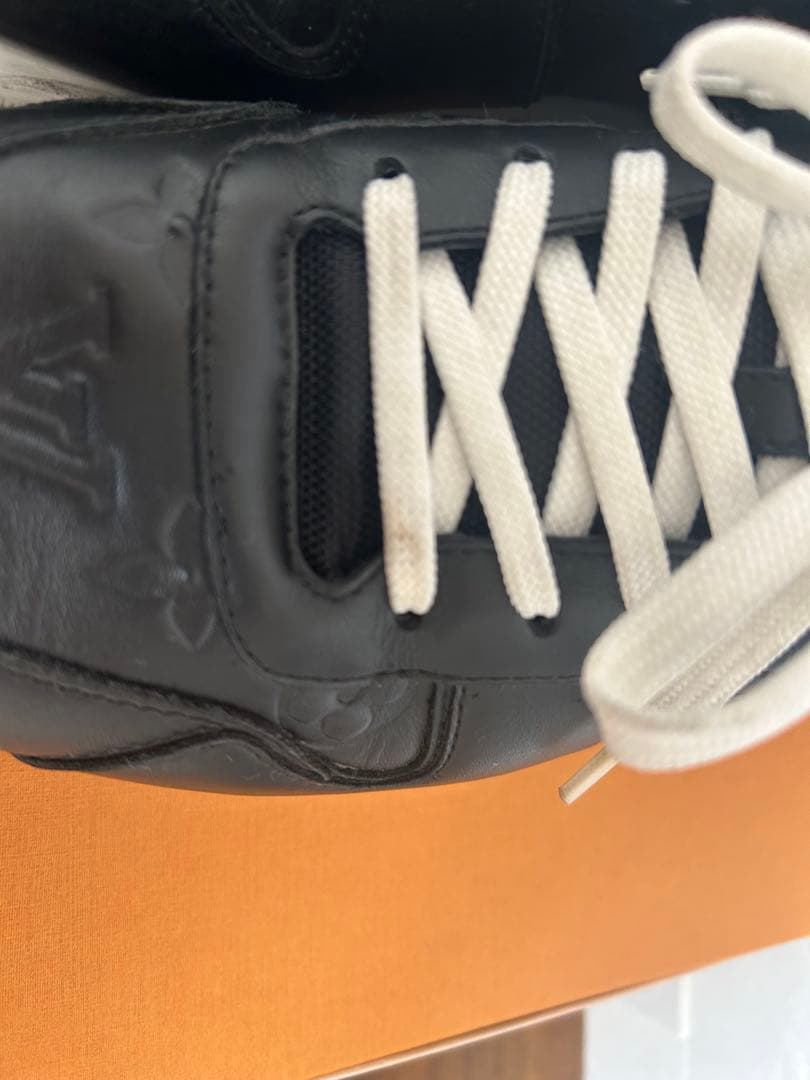 たろうLOUIS VUITTON ブラック スニーカー　ランウェイ