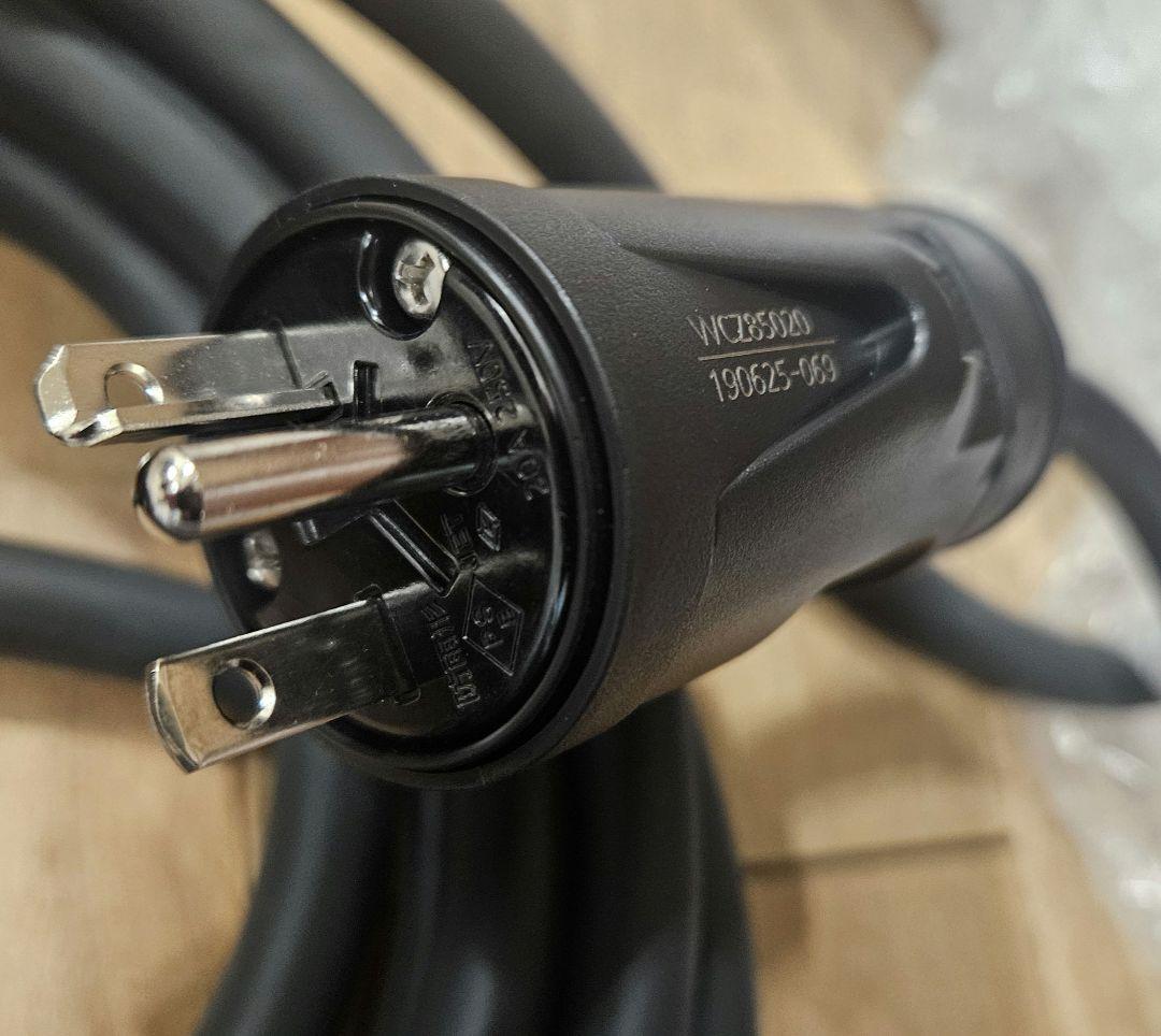 三菱自動車 純正充電ケーブル 200V 未使用 矢崎化工