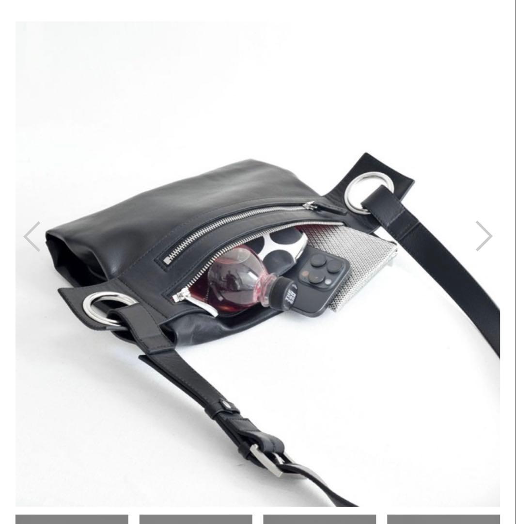 kawa-kawa ブラック ボディバッグ