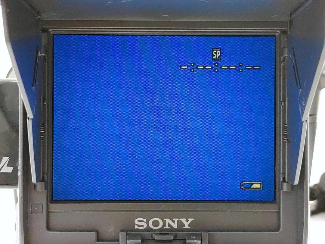 miniDVのダビングに！SONY ビデオカメラ DCR-SC100