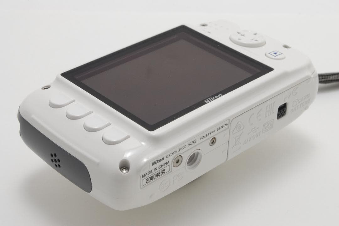 Nikon COOLPIX S32 ホワイト 防水カメラ 動作確認済み
