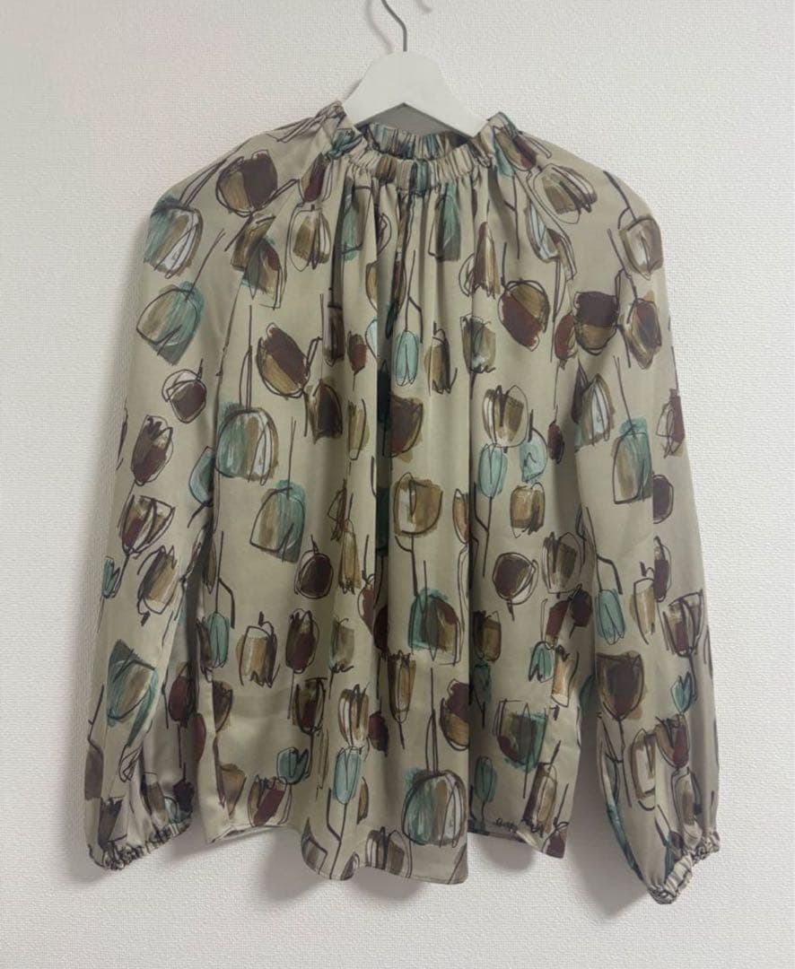 新品タグ付 TOMORROWLAND 2024AW フラワープリントブラウス