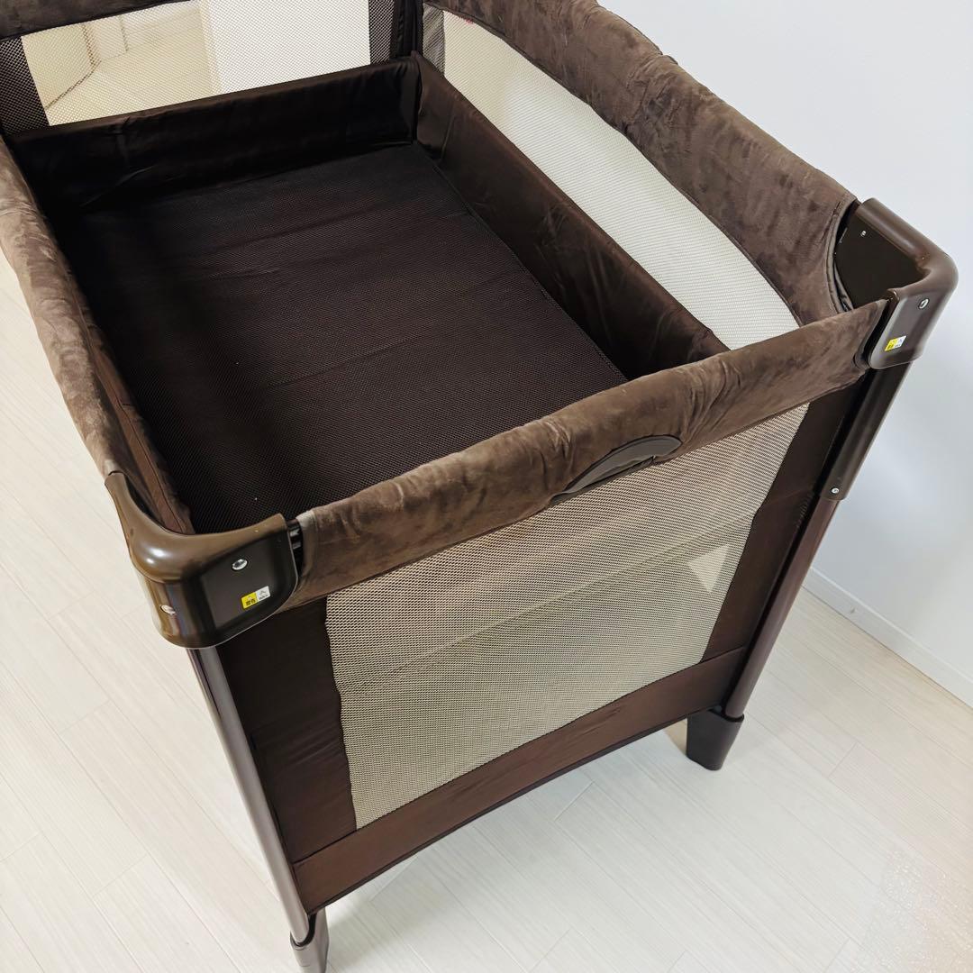 美品 アップリカ Aprica ココネル エアー プラス ベビーベッド ブラウン
