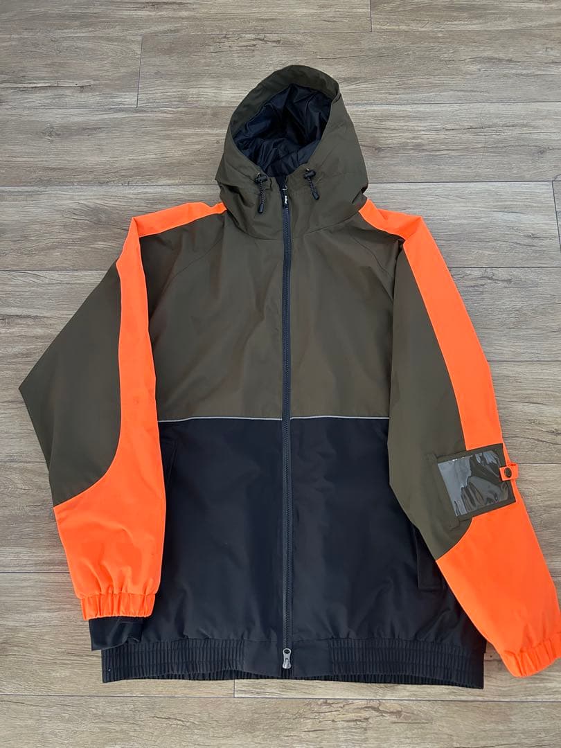 ランゴネームレスエイジ　メンズスキースノボウェア　XLサイズ