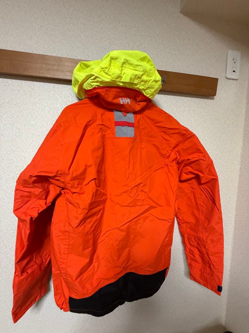 おまけ付き！　Helly Hansen フード付き　スノーボード　スキー