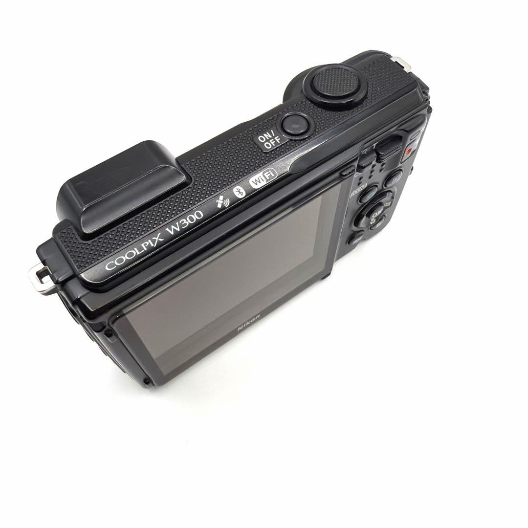 美品　Nikon COOLPIX W300 ブラック　ニコン　デジカメ