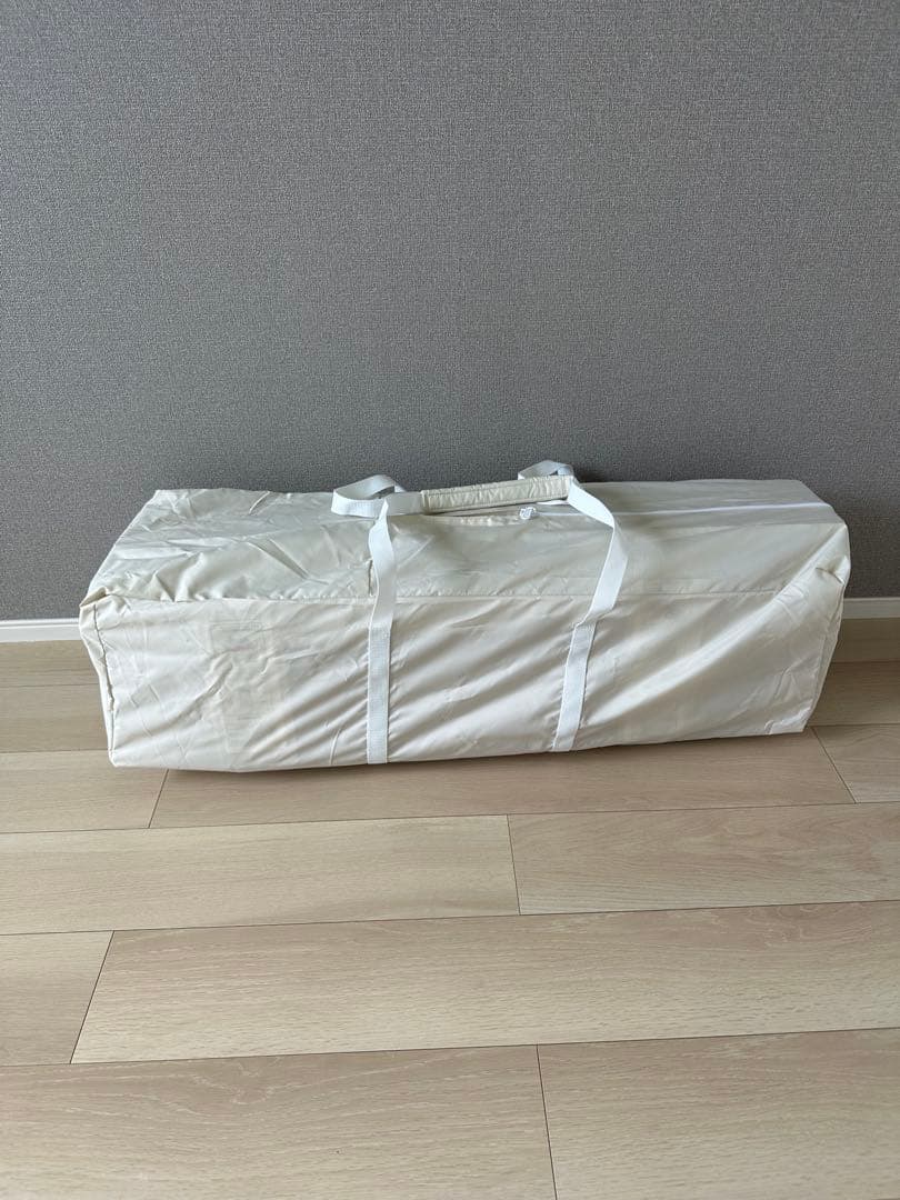 アップリカ　ココネル　エアープラス　ベビーベッド