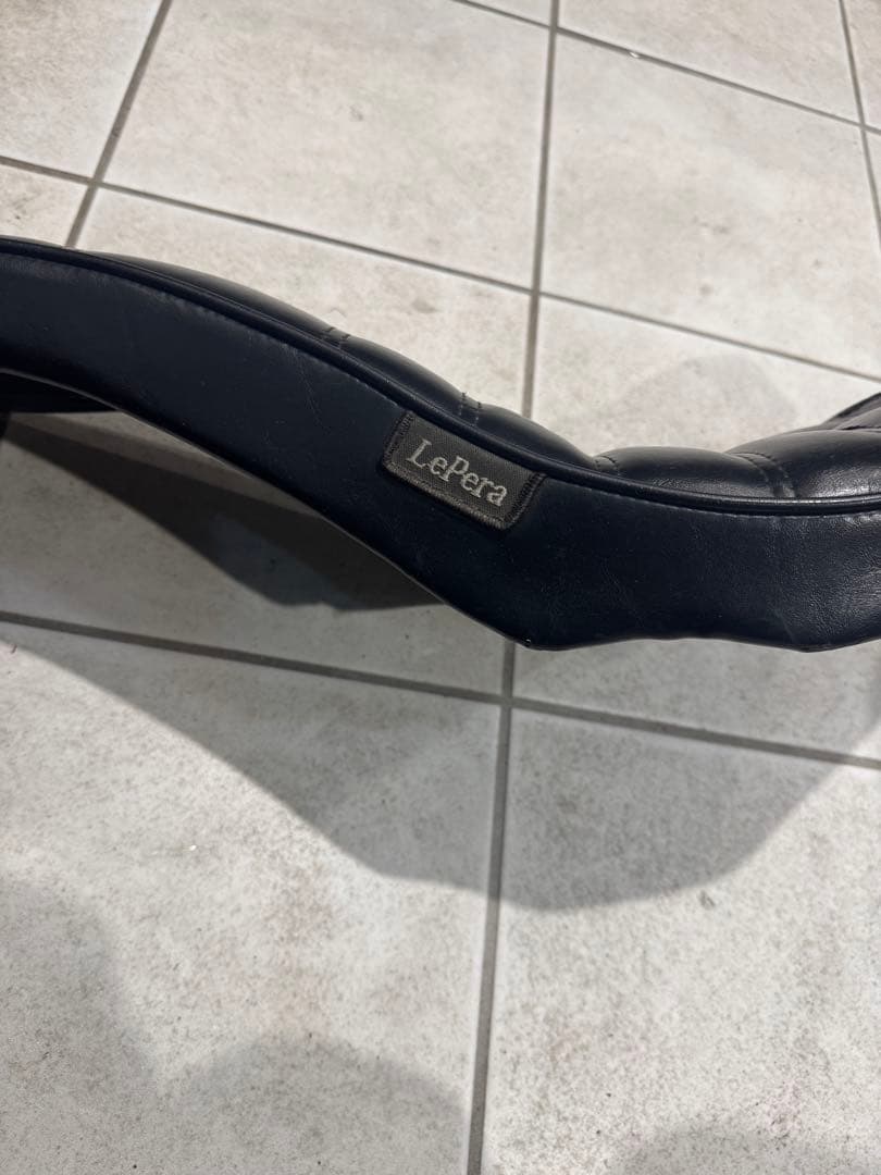 ラペラシート LePera ショベル 4速フレーム　ハーレー