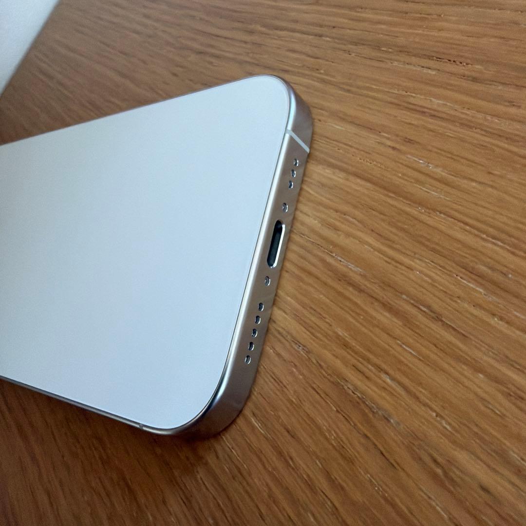おまけ付き iPhone16Pro 1TB 国内simフリー ホワイトチタニウム