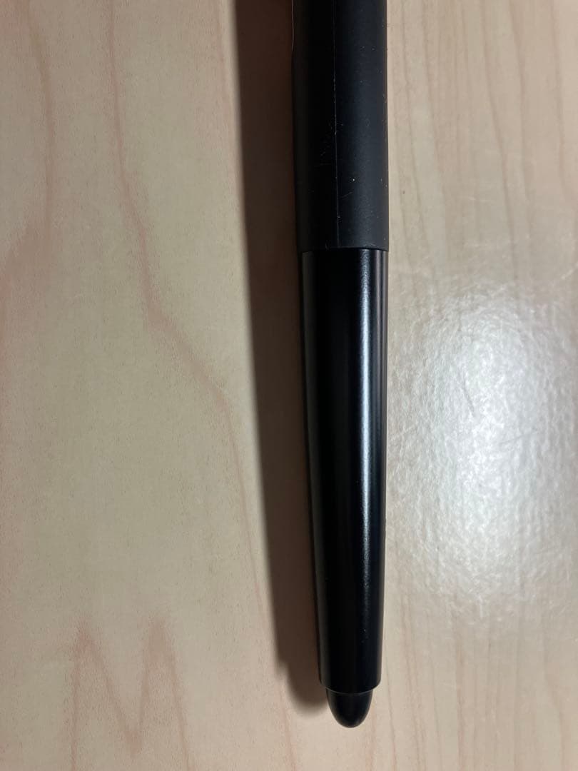 【あん】WACOM Cintiq 22 (DTK2260K0D)