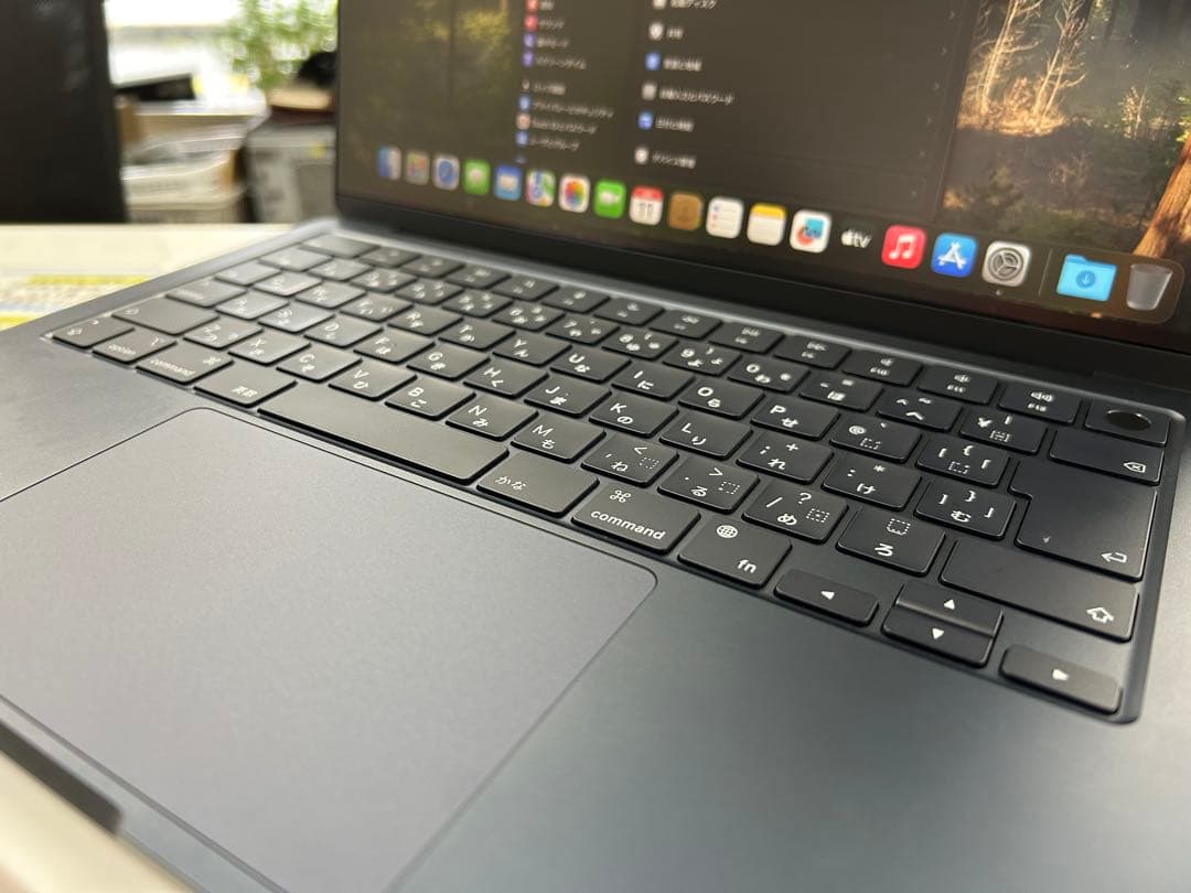 Apple MacBook Air MLY33J/A　美品・動作品・2022年製