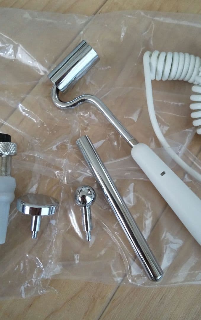 22sakura様 美品 イオン導入器 美顔器 ビューティーガレー NV-T01