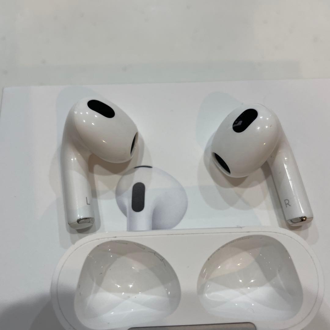 AirPods3 充電ケース付き・充電ケーブル付き・両耳・箱あり・動作確認済み