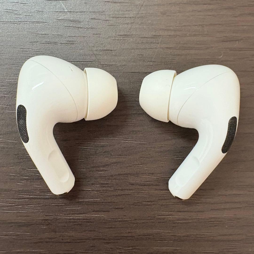 【純正】AirPodsPro(第1世代)2022年交換済み　未使用ケーブル付
