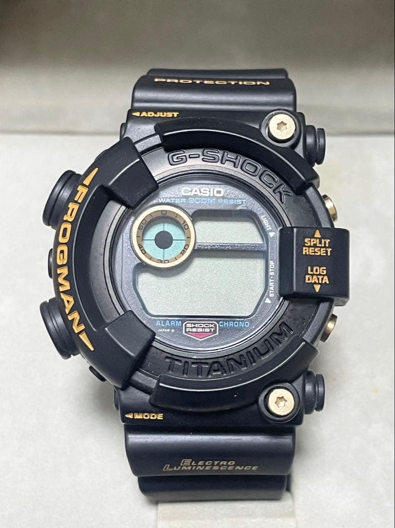 未使用品 G-SHOCK DW-8200B フロッグマン ブラックゴールド未使用