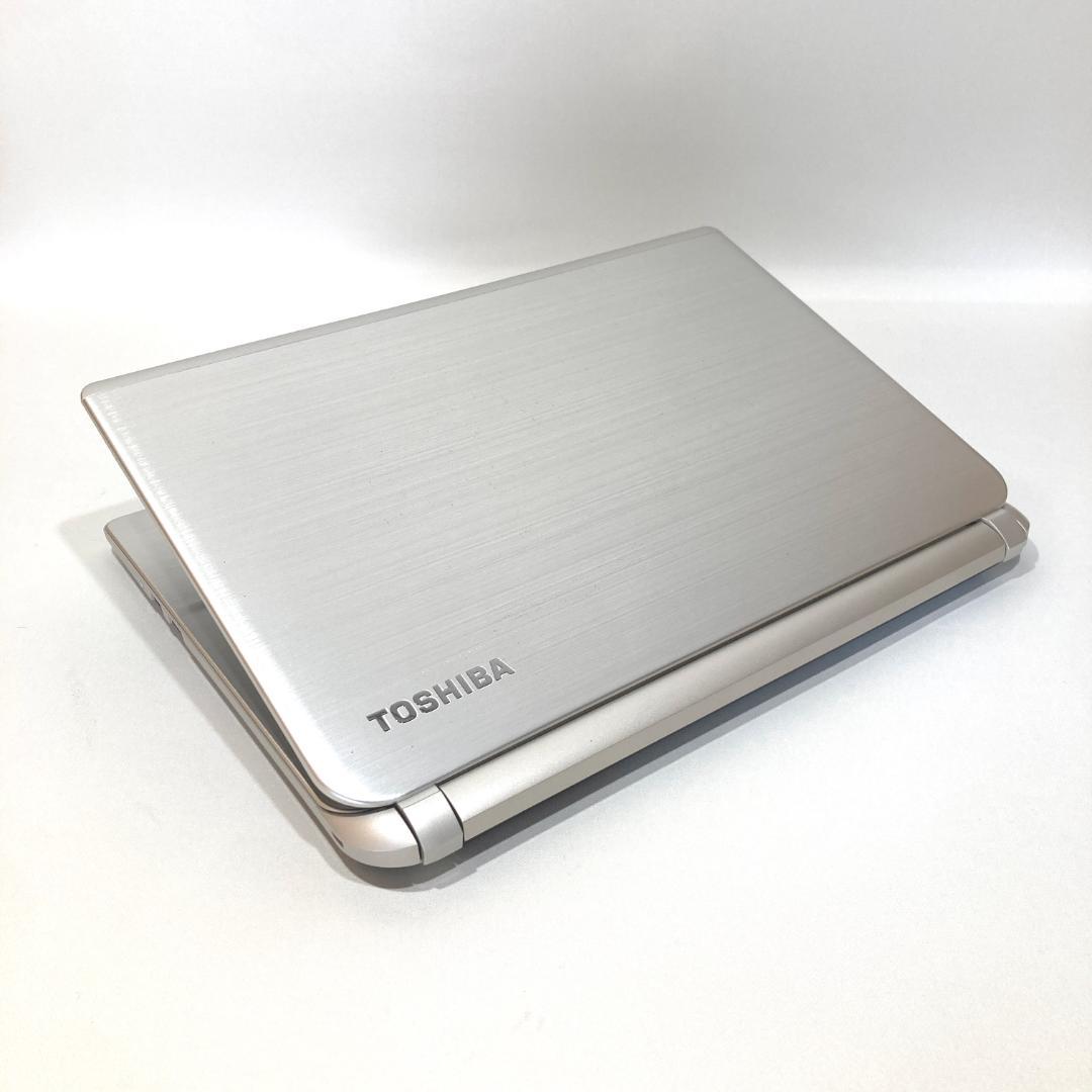 初心者向✨快適・カメラ付・スリム✨シルバー✨すぐ使えるノートパソコン◇T60-3