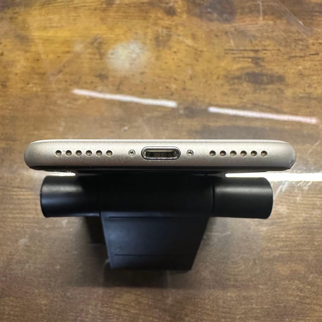 iPhoneSE3 128GB スターライト　SIMフリー se3