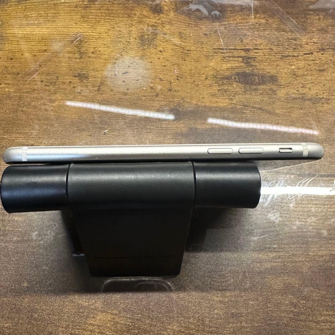 iPhoneSE3 128GB スターライト　SIMフリー se3