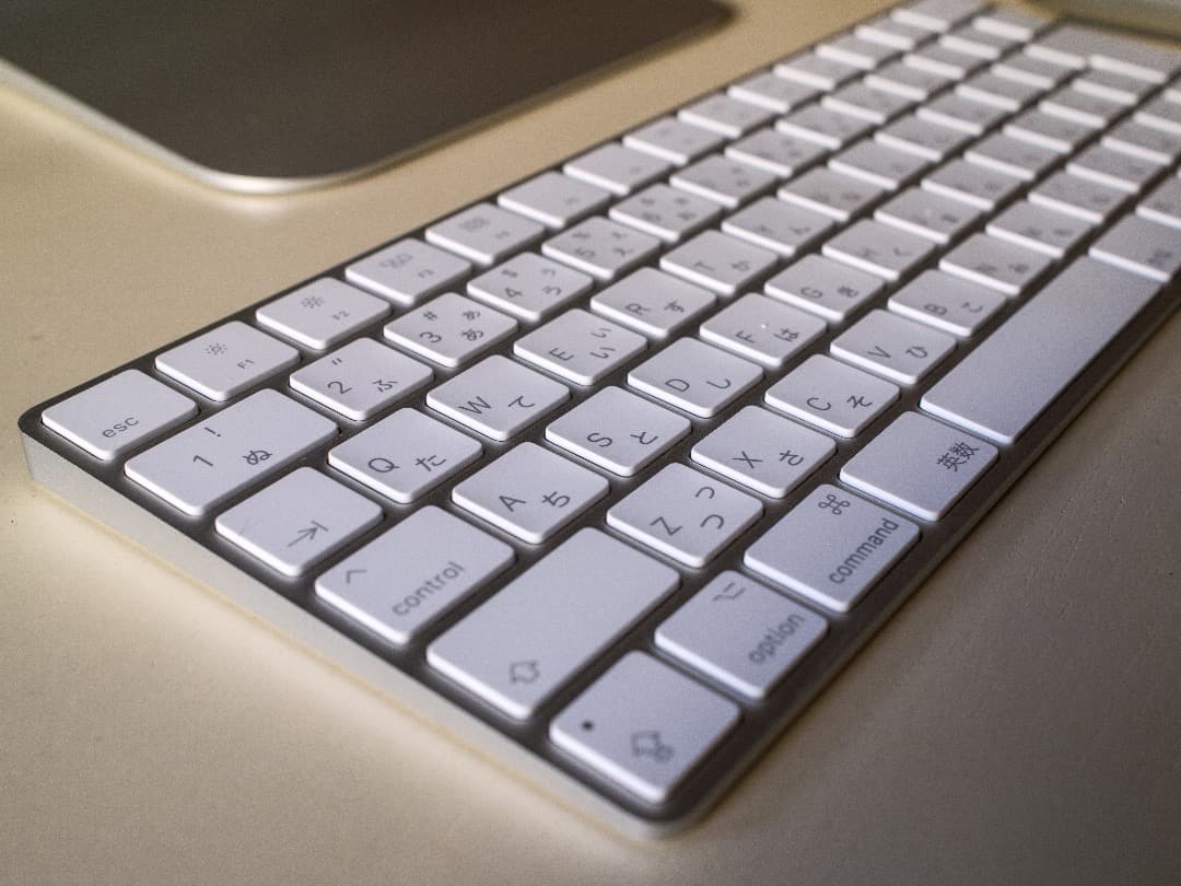 【綺麗な品です】Apple iMac21.5inch Retina 2017