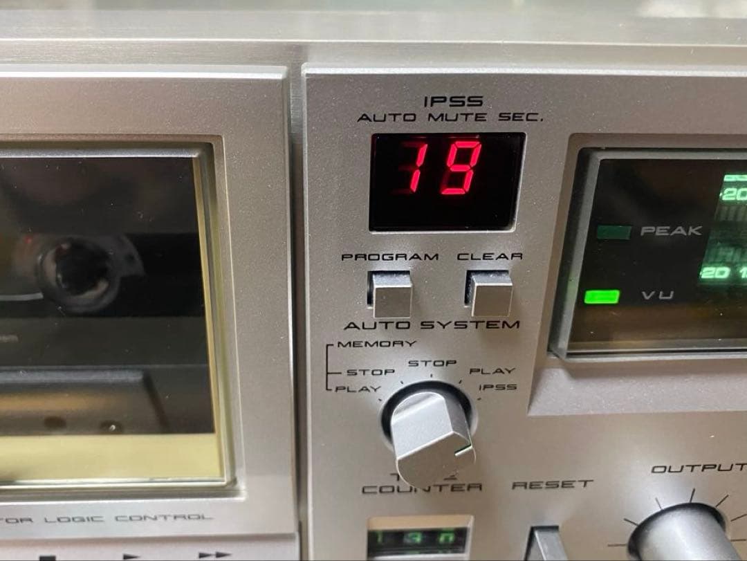 アカイ　カセットデッキ　 GX-F35