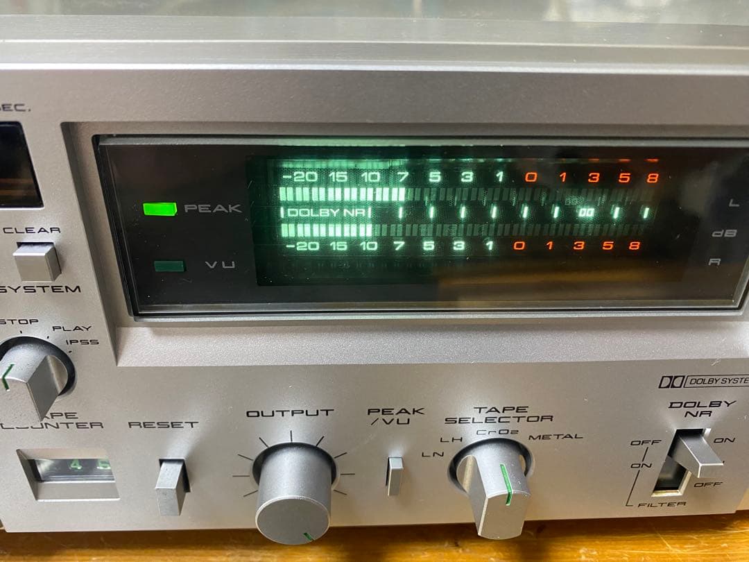 アカイ　カセットデッキ　 GX-F35