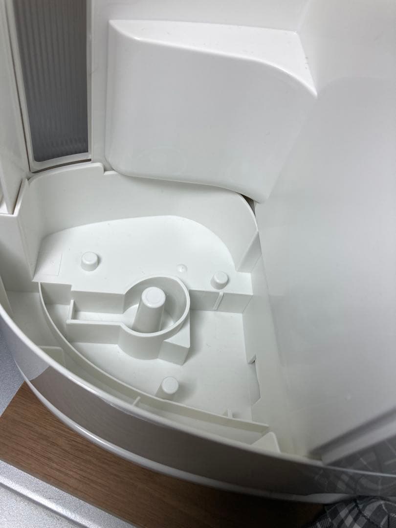 パナソニック　加湿セラミックファンヒーター　DS-FKX1205-W 2017