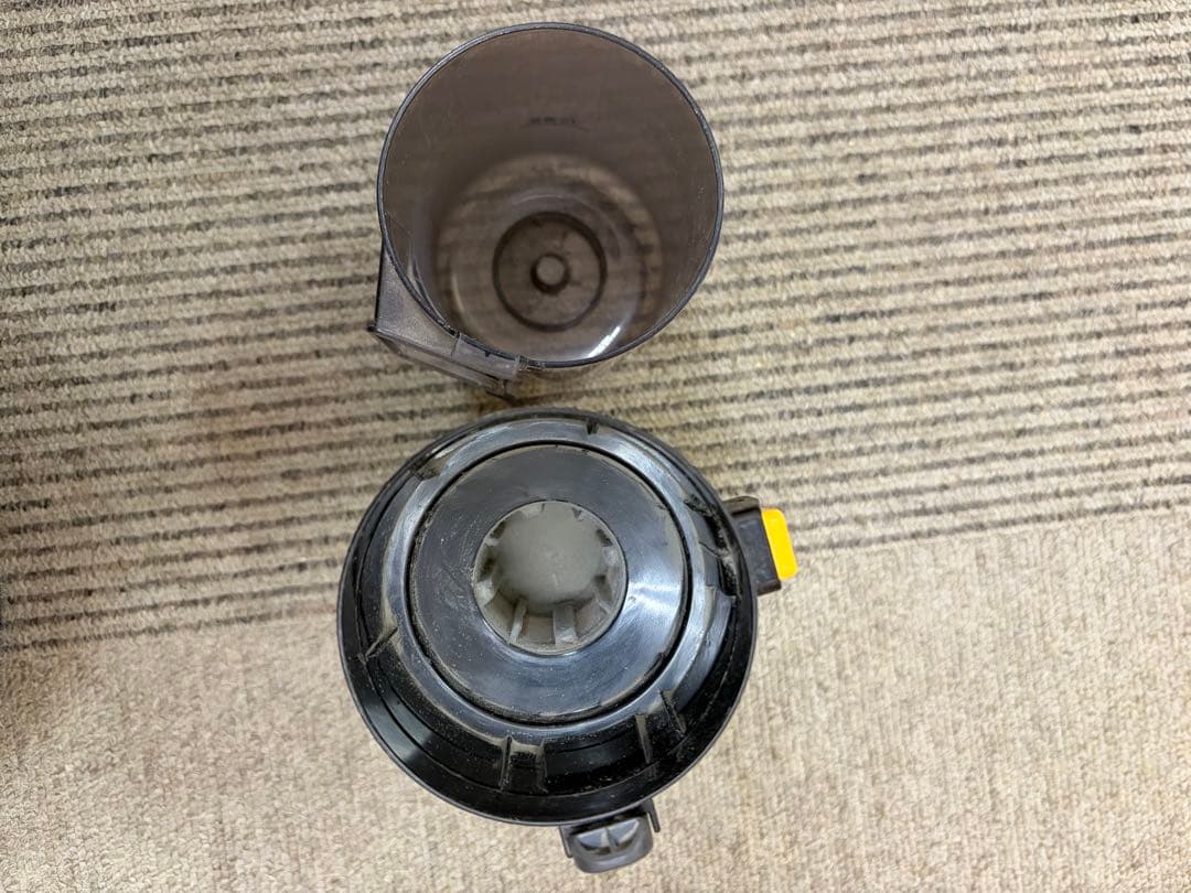 シャープ　コードレススティック掃除機　RACTIVEAIR EC-AR10-B