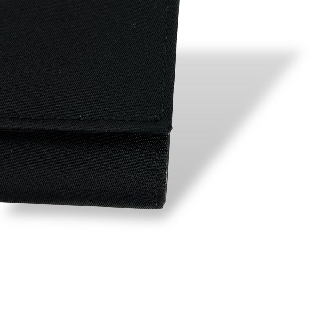 プラダ　長財布　三角ロゴプレート　ロングウォレット　ブラック　ナイロン　レザー
