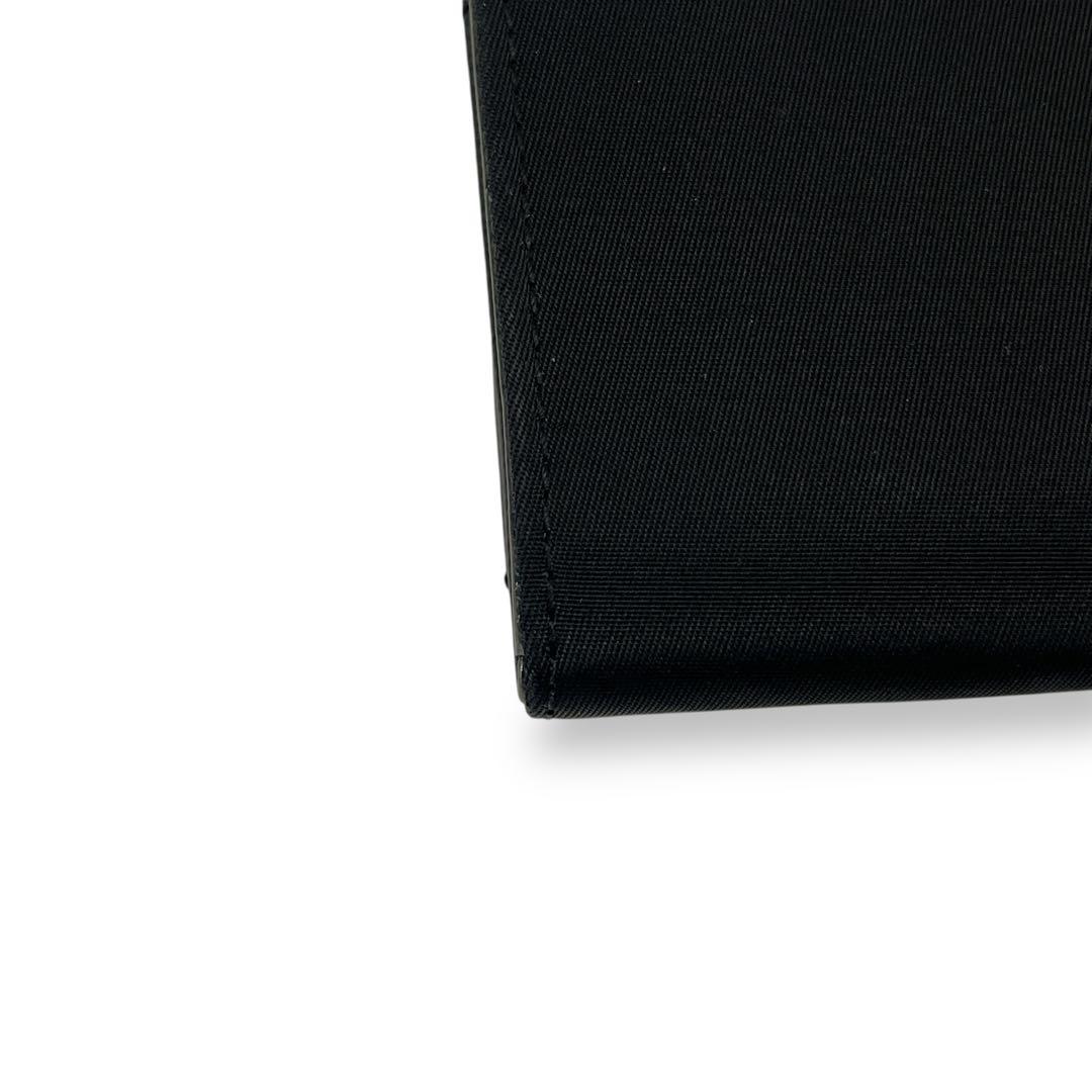 プラダ　長財布　三角ロゴプレート　ロングウォレット　ブラック　ナイロン　レザー