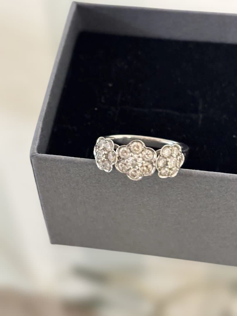 プラチナ900 花モチーフ リング