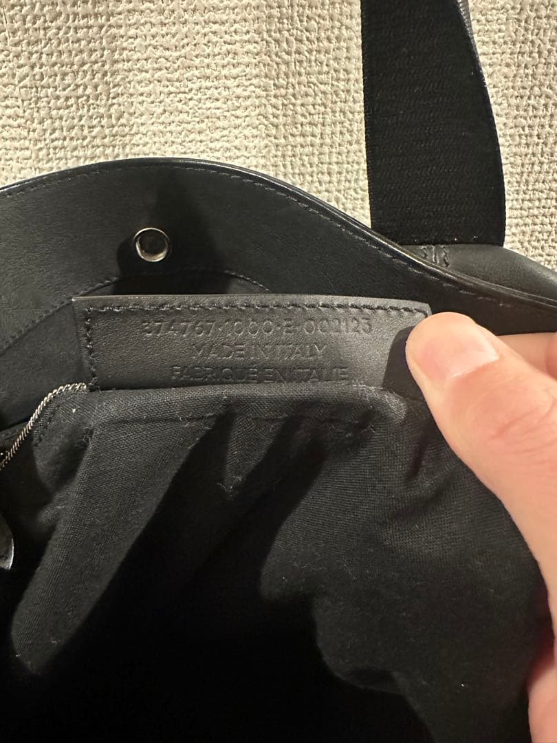 BALENCIAGA ブラックレザートートバッグ