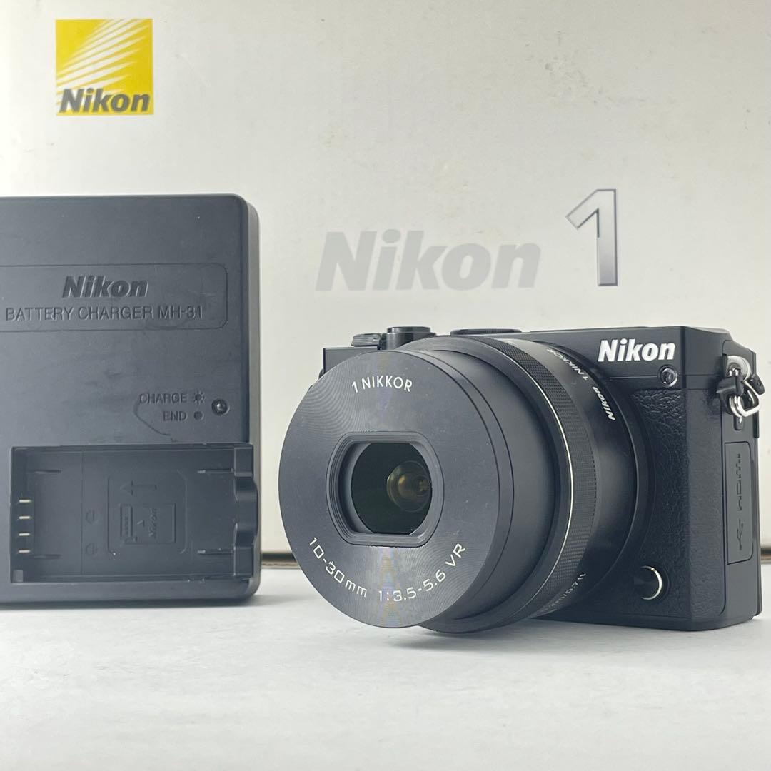 【美品・返品保証】Nikon1 J5 10-30mmレンズキット