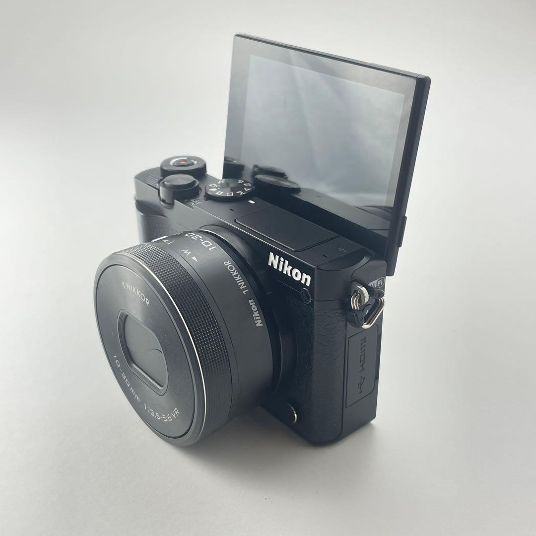 【美品・返品保証】Nikon1 J5 10-30mmレンズキット