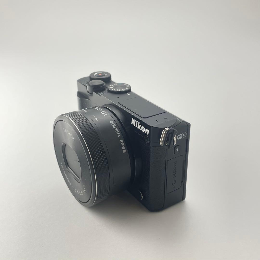 【美品・返品保証】Nikon1 J5 10-30mmレンズキット