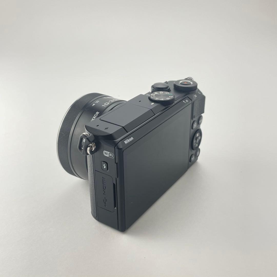 【美品・返品保証】Nikon1 J5 10-30mmレンズキット