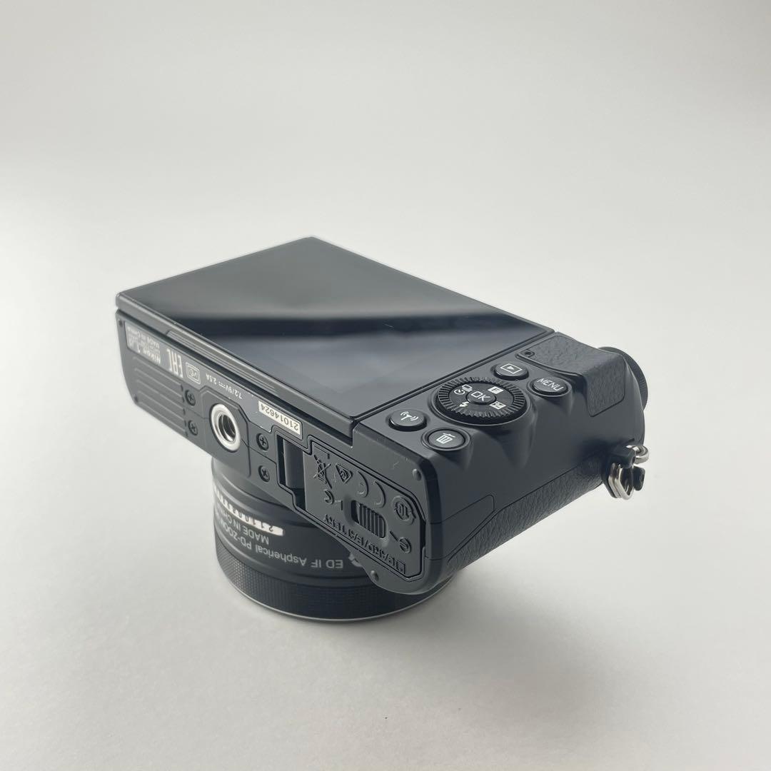 【美品・返品保証】Nikon1 J5 10-30mmレンズキット