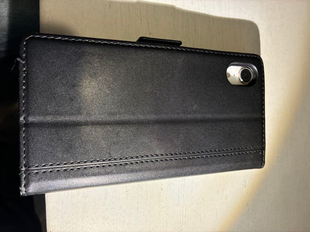 【FISTERS】iPhoneXR 128GB ホワイト