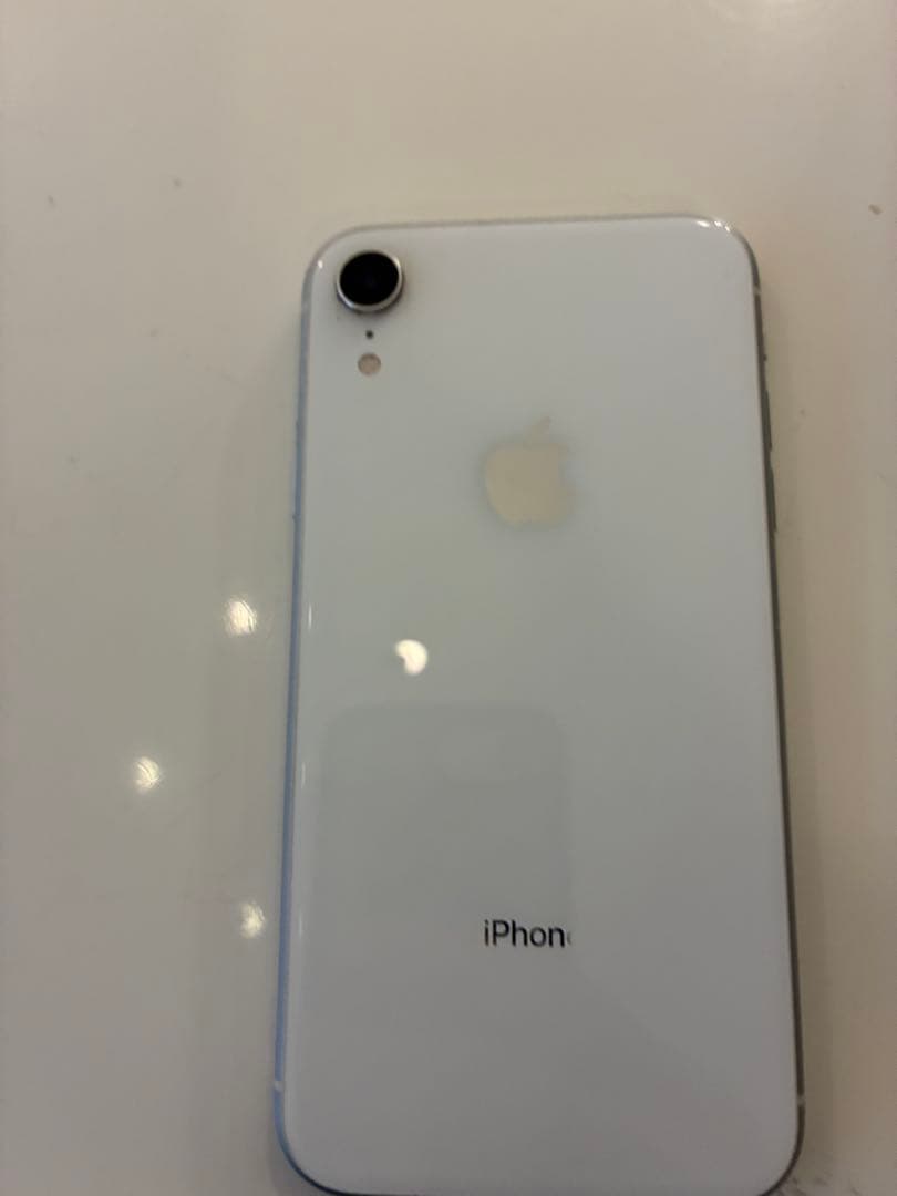 【FISTERS】iPhoneXR 128GB ホワイト