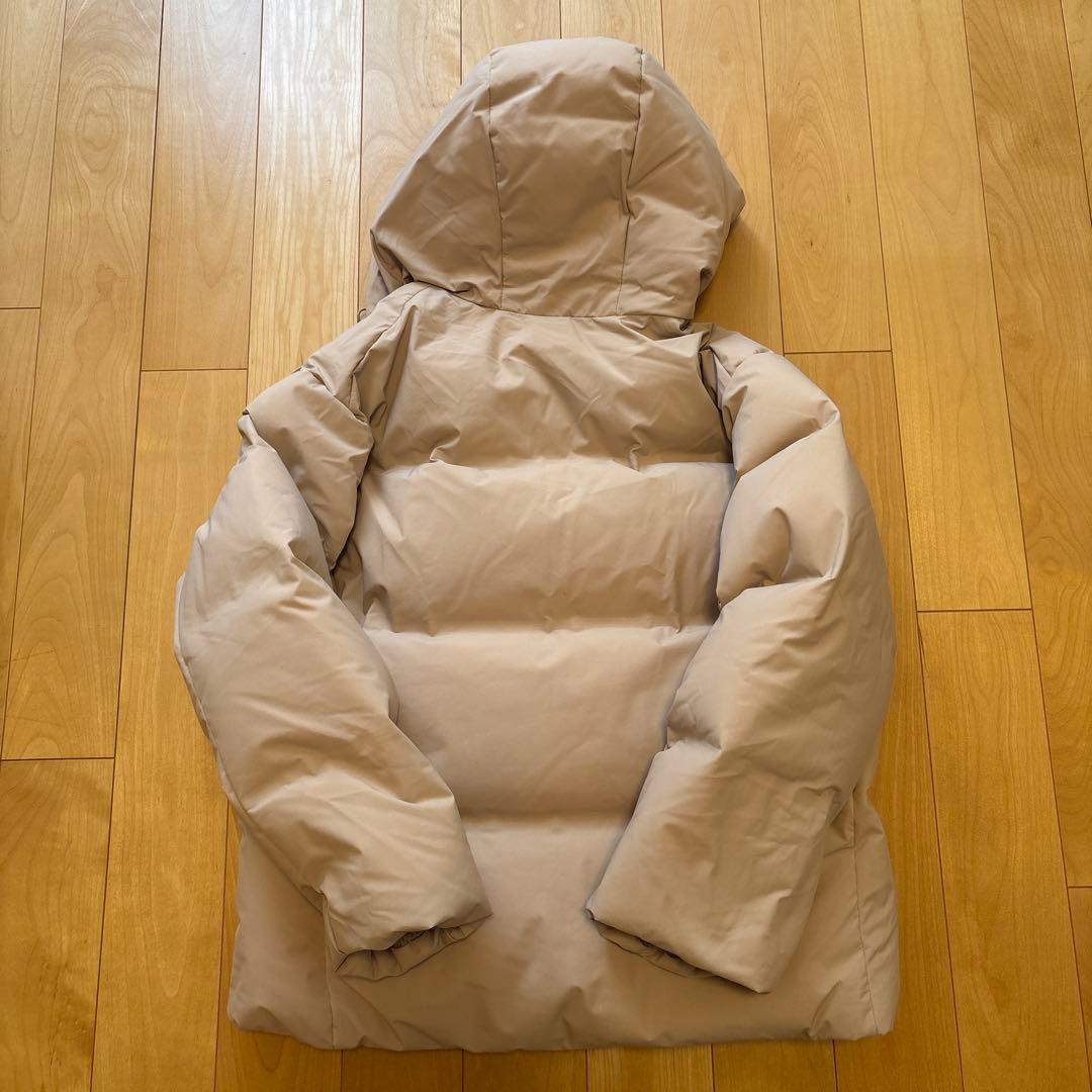☆リリー☆ユニクロ シームレスダウンパーカ ベージュ L