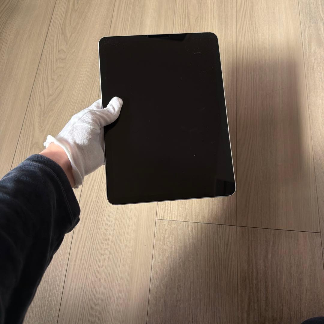 よ*よ様 iPad air 第4世代 シルバー 64GB Wi-Fiモデル