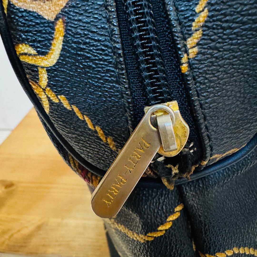 激レア PARTY-PARTY　ディズニー　ミッキー　ハンドバッグ 牛革