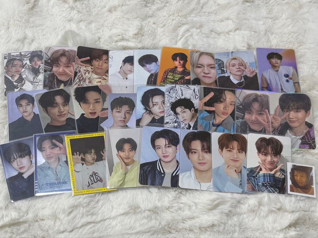 treasure アサヒ トレカ 団扇 アクスタ まとめ売り