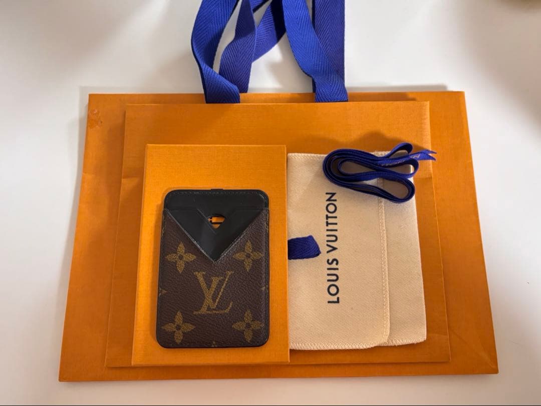 LOUIS VUITTON MagSafe対応カードケース