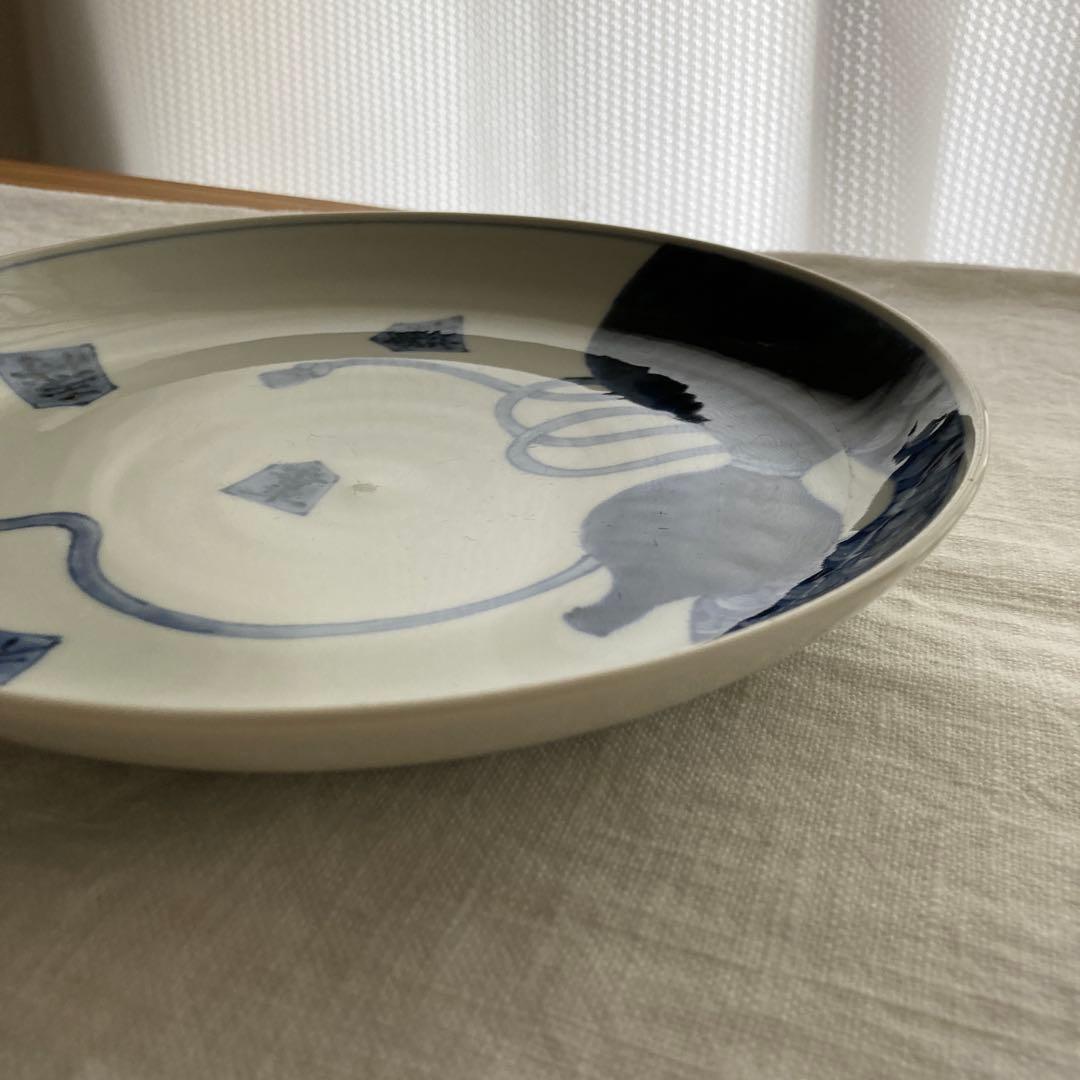 七寸皿（直径約22cm） 染付 瓢箪から駒　藤吉憲典